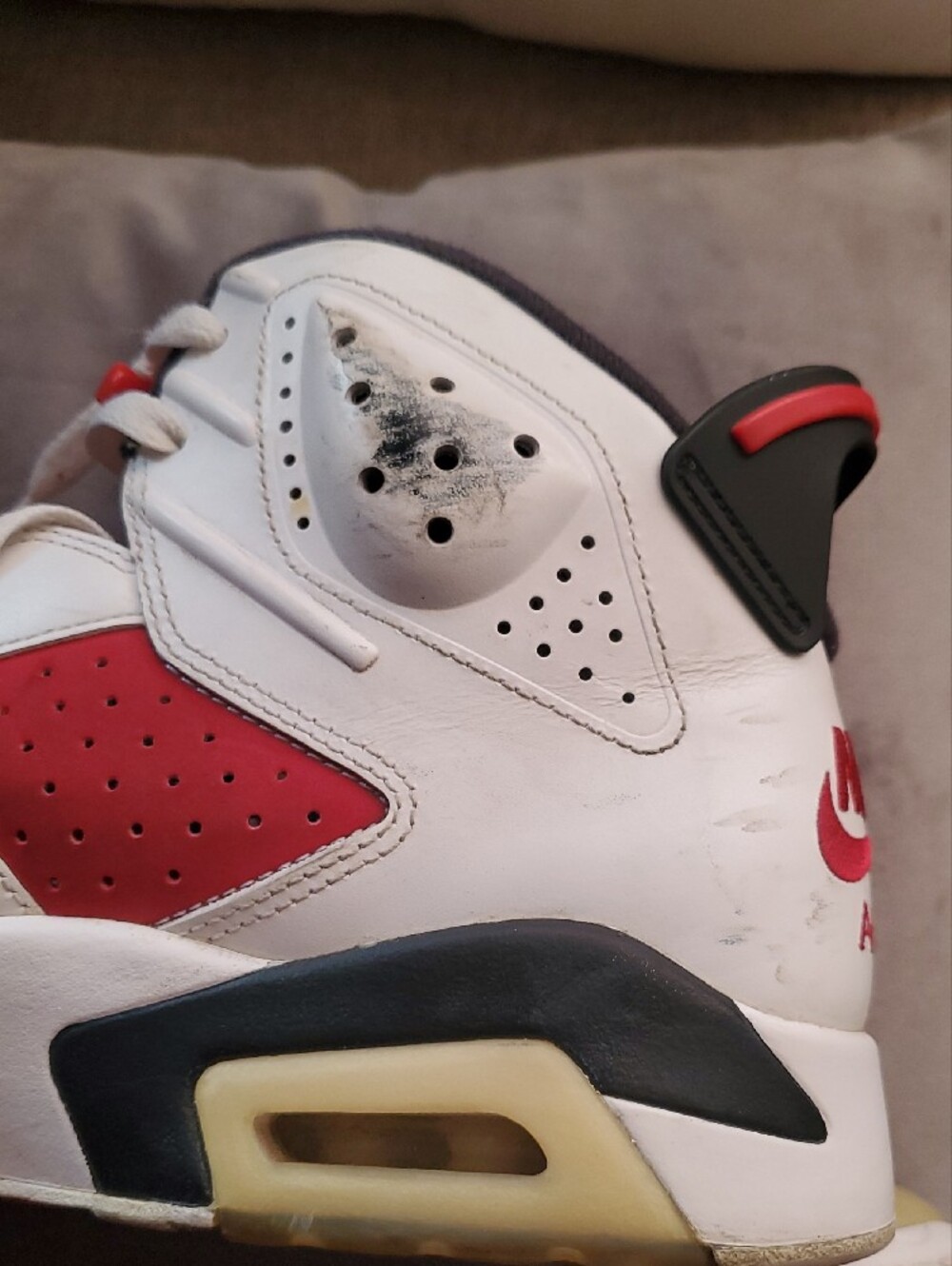 Nike Air Jordan Carmine Retro OG   Midi Red White  Sneaker Size 10 - Picture 15 of 16
